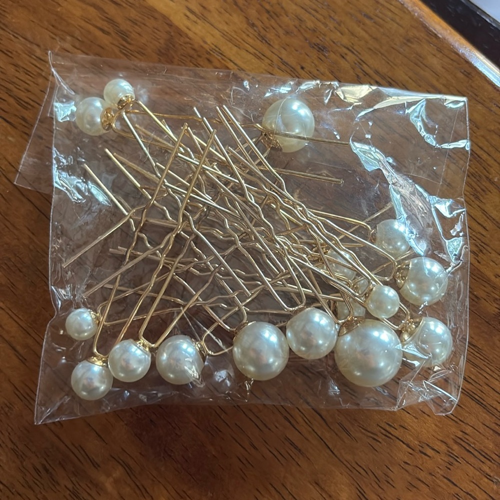 18 Pearl Hair Pins